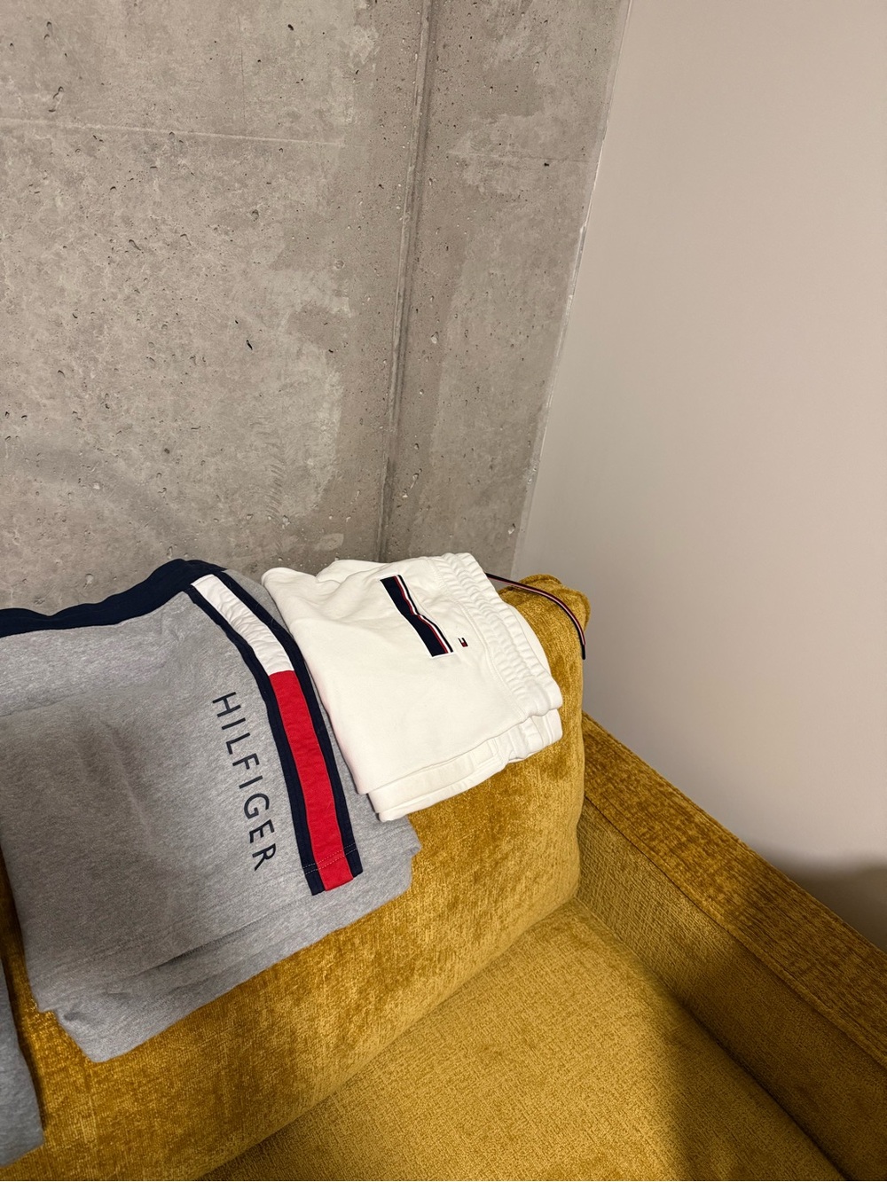 Tommy Hilfiger Shorts x2